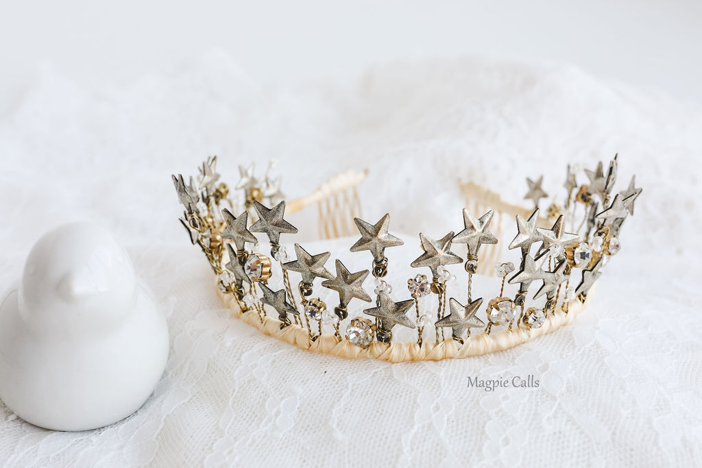 "Lori" golden star tiara
